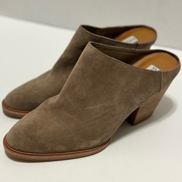 Steve Madden “MIILO” Taupe Suede Leather Mules NWOT/NWOB - Picture 2 of 9